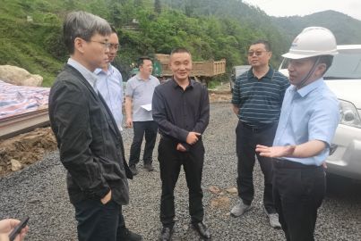 省交通运输厅公路局唐楷一行调研烟峰镇C321大风顶“幸福美丽乡村路”项目建设