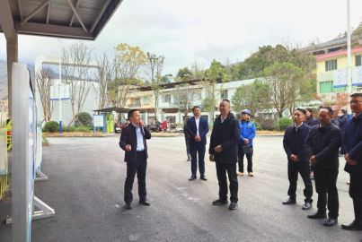 乐山市委常委、市直机关工委书记、市总工会主席雷建新赴蜀能矿产磷酸铁锂厂调研